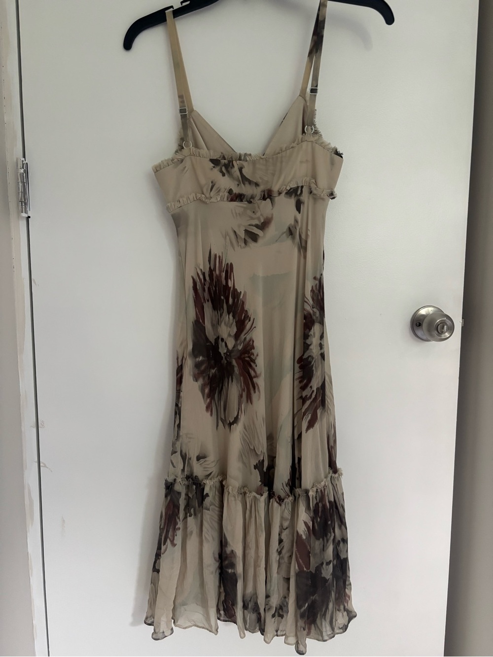 BCBGMaxAzria Beige Floral Midi Dress with Brown Accents - Picture 2 of 3